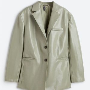 Single breasted faux leather blazer